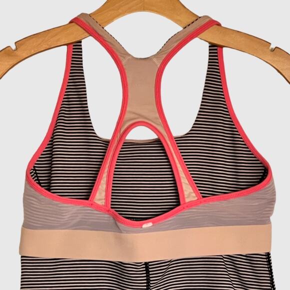 Lululemon Get Fit Keyhole Tank w/Shelf Bra - Picture 16 of 16